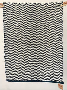 Chevron pattern woven rug 2x3 ft/60*90 cm