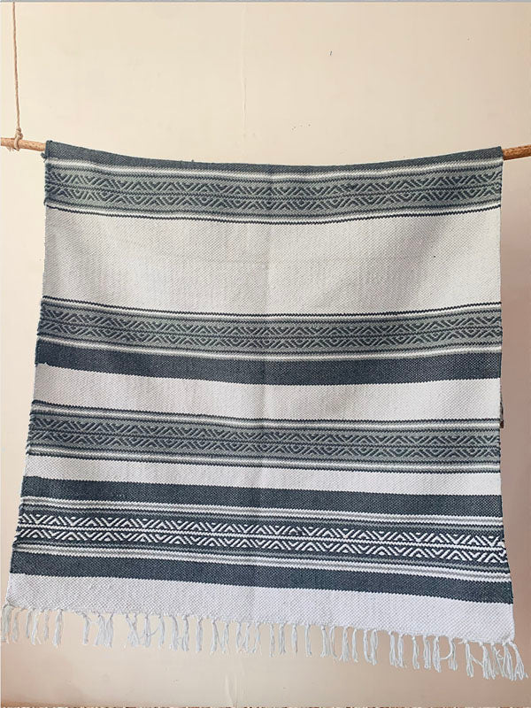 Grey white pattern stripe woven Cotton rug 4*6 ft/120*180 cm