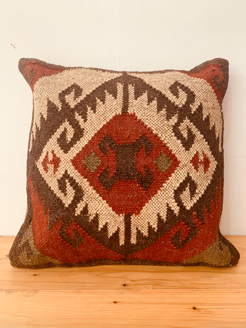central motif  cushion cover  50 * 50 cm
