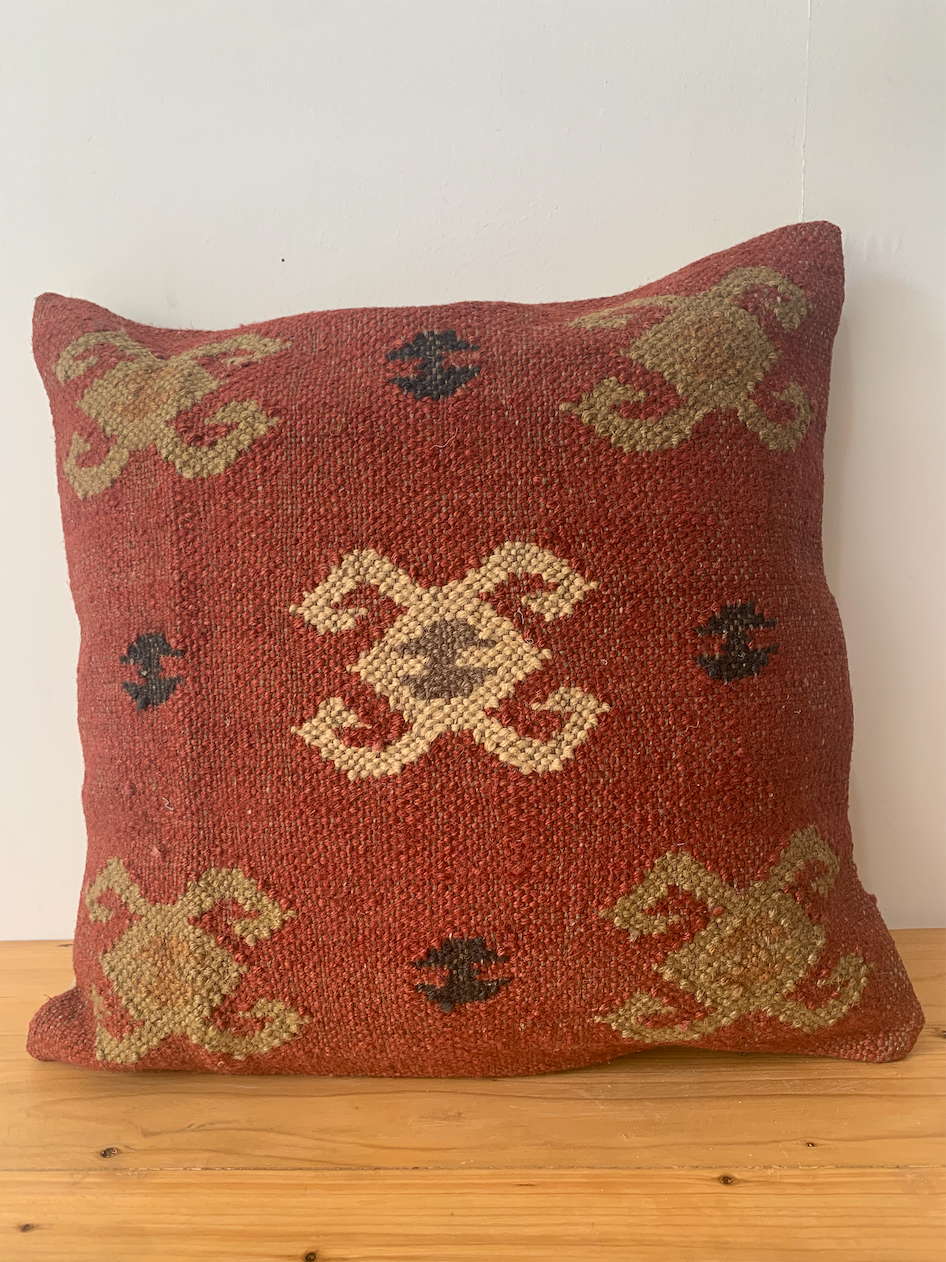 Rust Motif pattern layout  cushion cover 50 * 50 cm