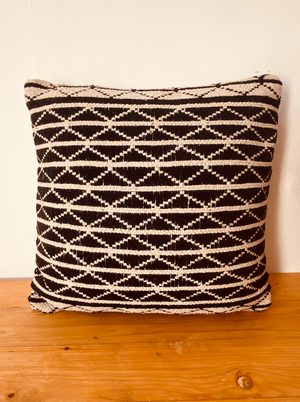 Black Ecru Diamond lattice black and ecru textured cushion cover  45*45